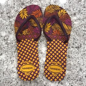 Havaianas Colorful Flip-Flops Size 6W